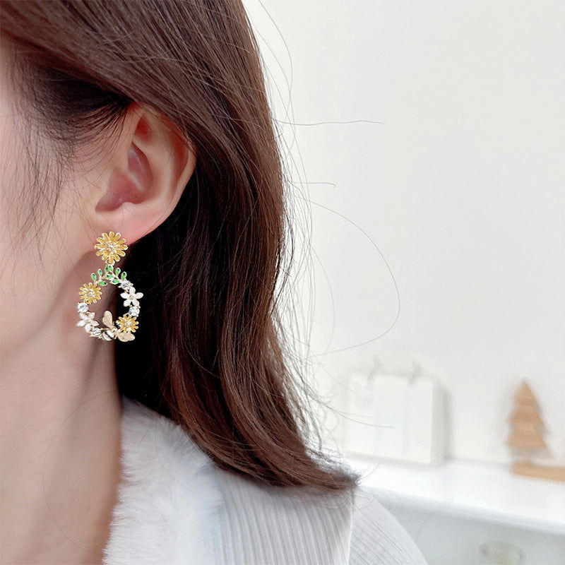 French-Inspired Daisy Drop Earrings with Enamel Detailing - Remellia