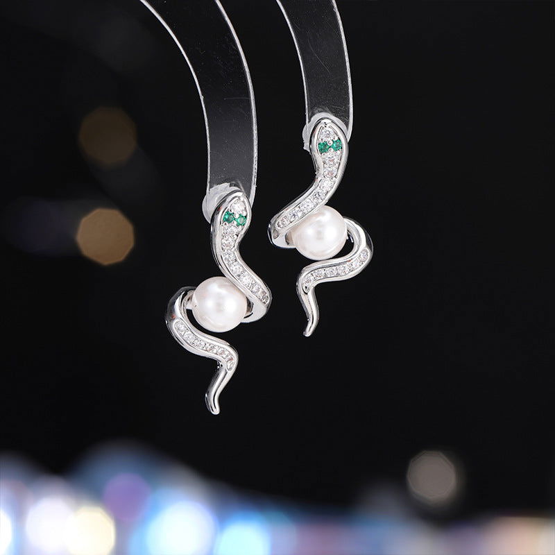 Snake-Shaped Zircon Pearl Stud Earrings - Remellia