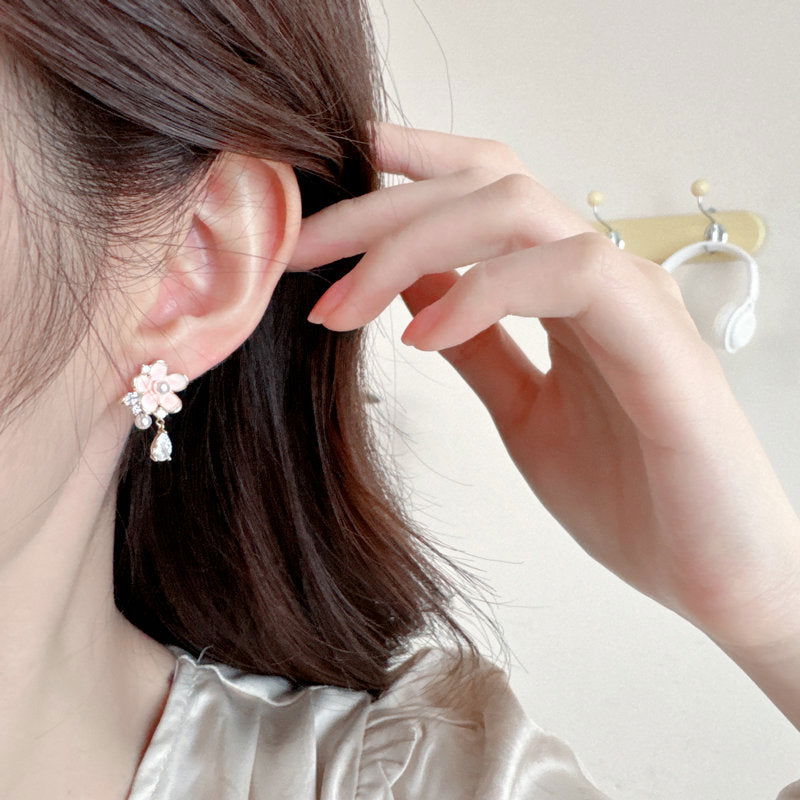 Sweet Geometric Cherry Blossom Pearl Stud Earrings - Remellia